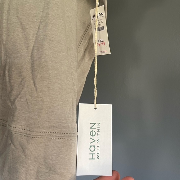 Women’s Tee - Picture 3 of 3